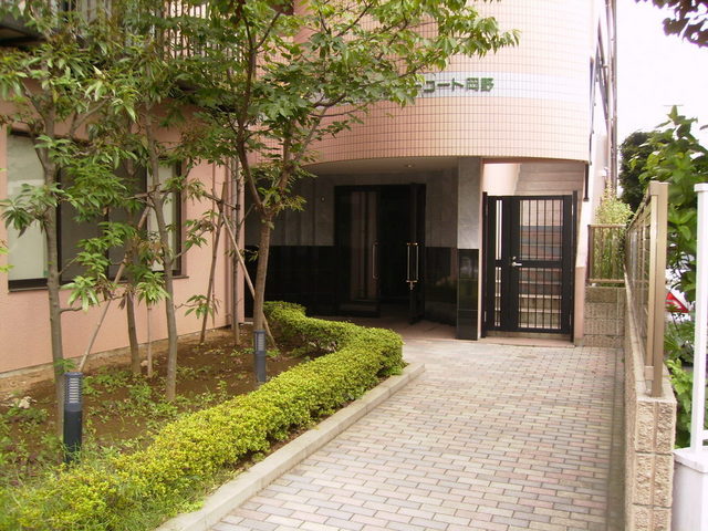 Building appearance. Property entrance