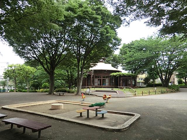 park. 919m until Sakainotani park