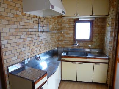 Kitchen. Gas stove installation Allowed Kitchen