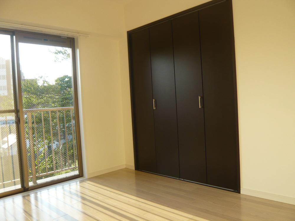 Non-living room. Indoor (October 28, 2013) Shooting