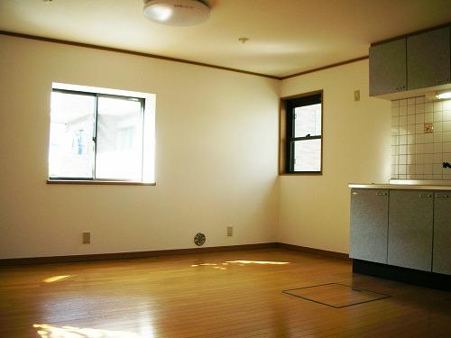 Living. It is the second floor of the LDK. Bright living room there is a window.