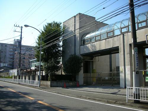Junior high school. 355m to Yokohama Municipal Okano Junior High School