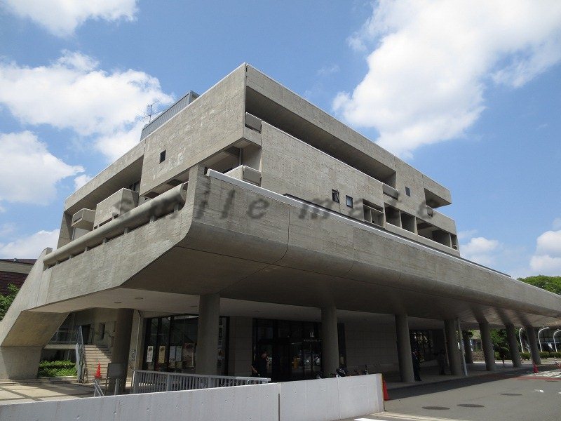 library. 382m to the Kanagawa Prefectural Library (Library)