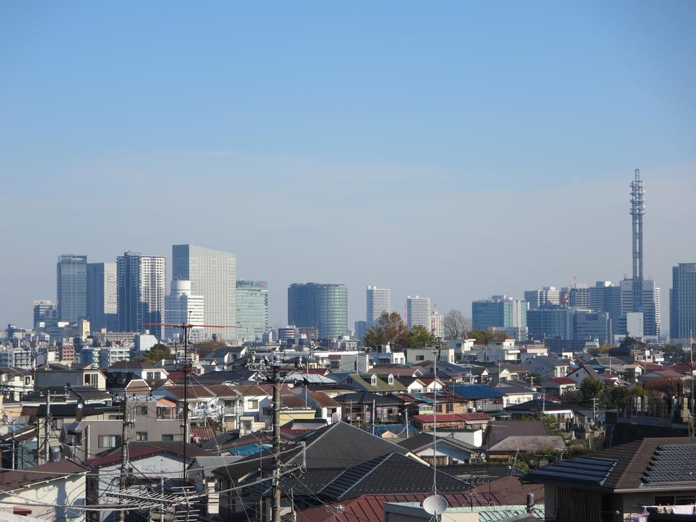 View photos from the dwelling unit. Minato Mirai is overlooking !!