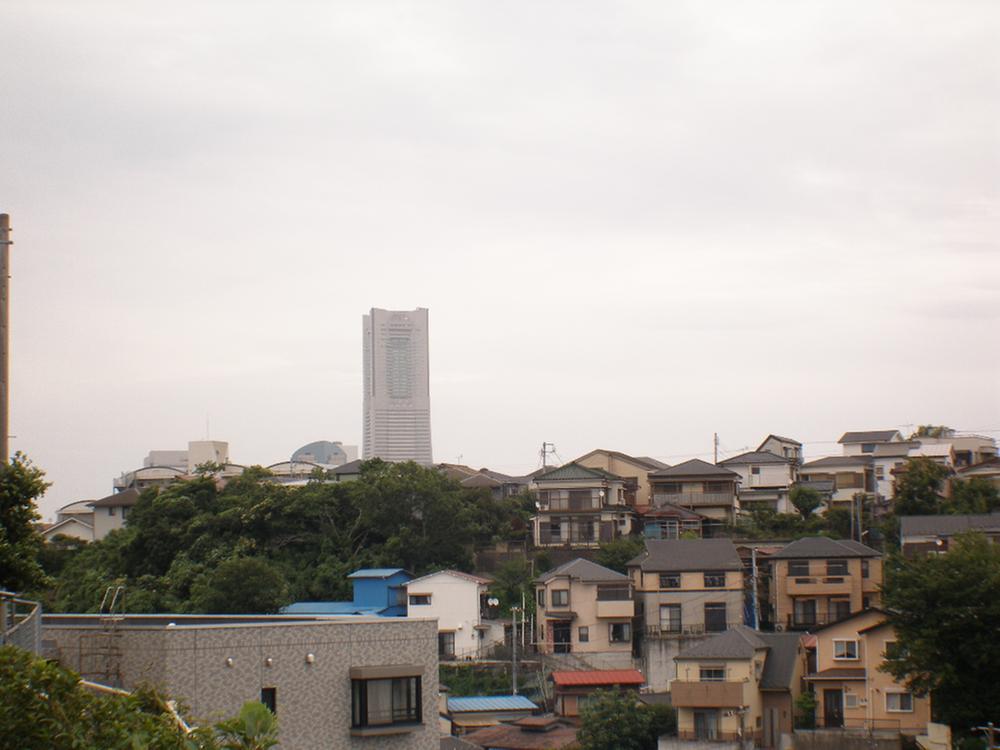 View photos from the dwelling unit. The local north, This location can be a distant view of the Landmark Tower!