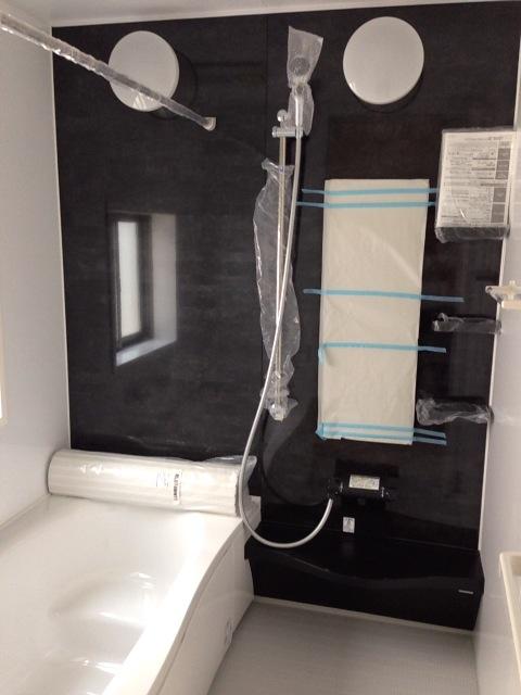 Same specifications photo (bathroom)