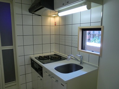 Kitchen. With grill