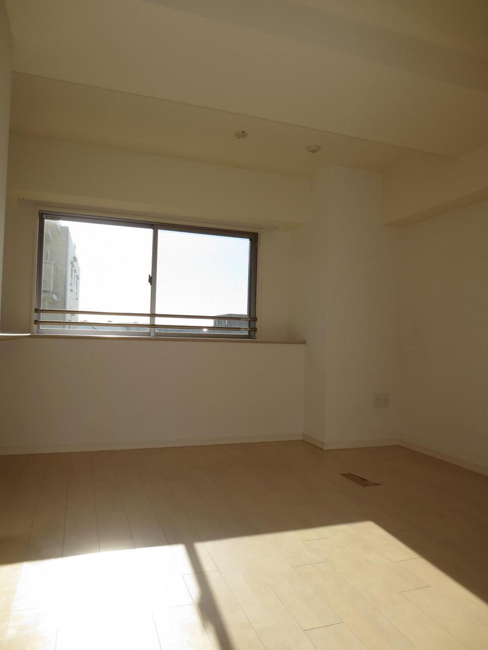 Living. Indoor (12 May 2013) Shooting