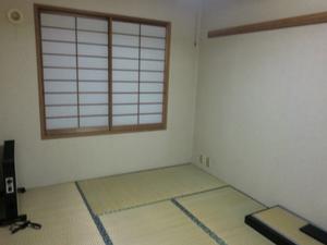 Living and room. Fully furnished