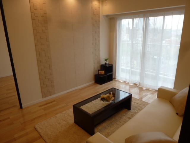 Living. Indoor (11 May 2013) Shooting