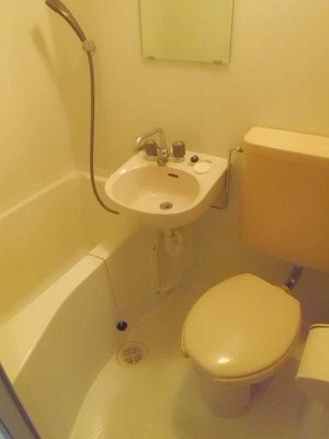 Toilet. 3-point unit type bathroom with cleanliness
