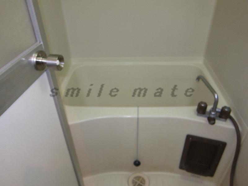 Bath. Property photo number posted on the property brokerage fees our HP if our