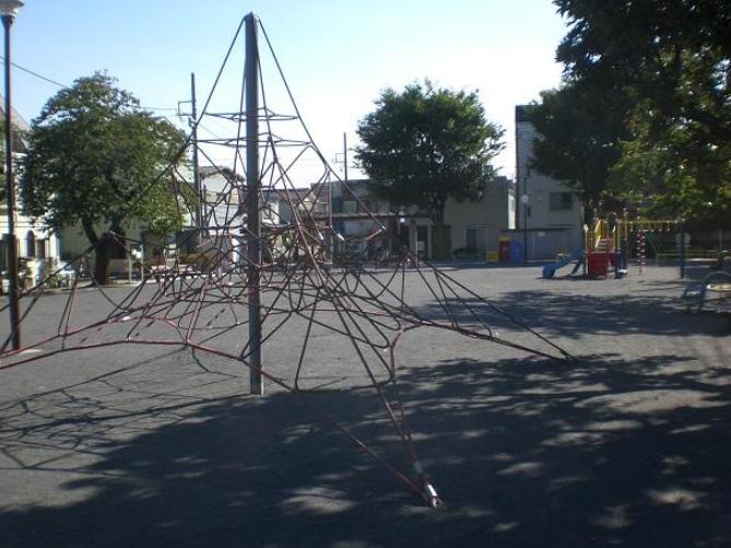 park. Asama garage 100m before park