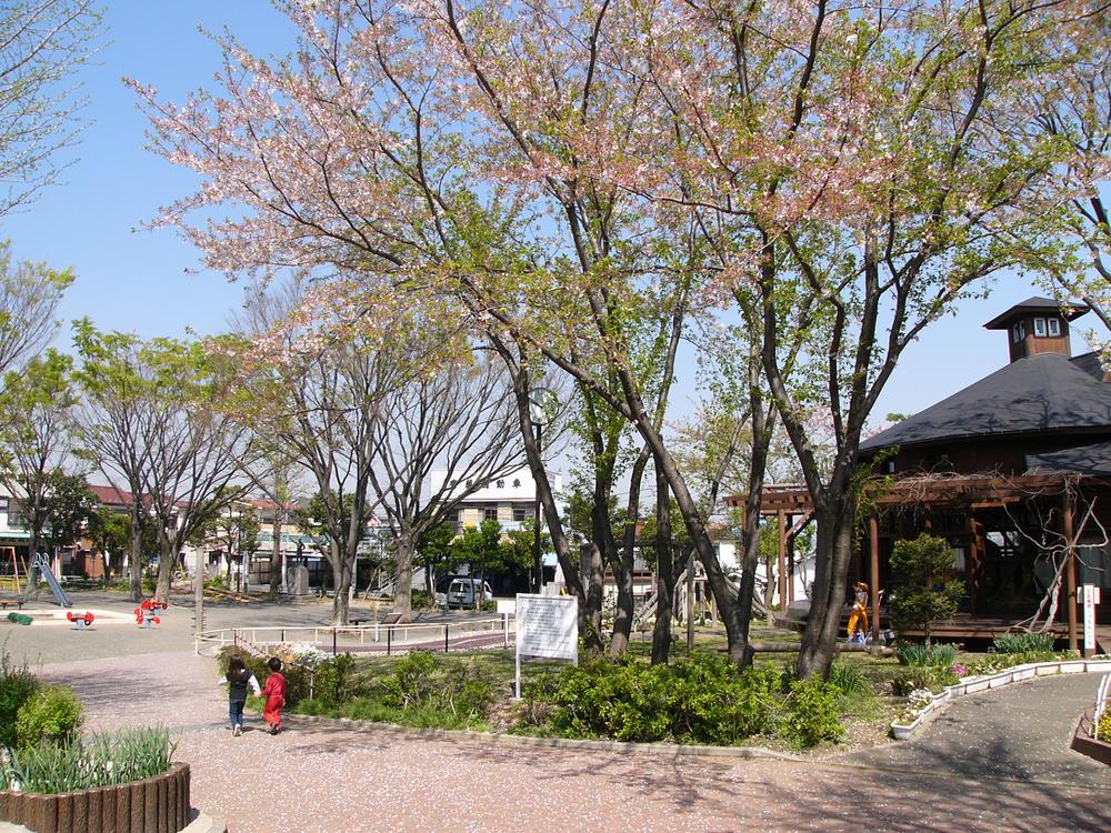 park. 600m until Sakainotani park