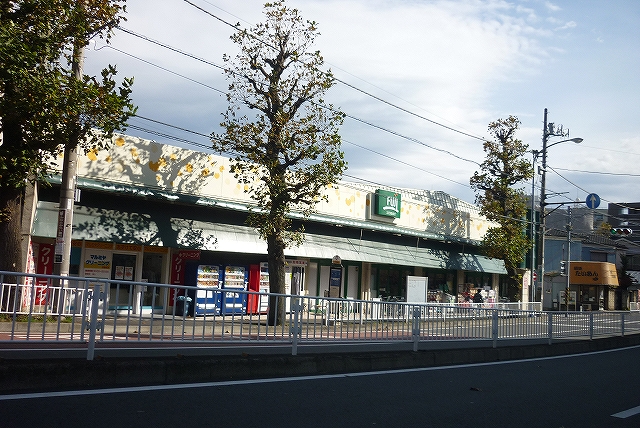 Supermarket. Fuji 756m to Ise-cho store (Super)