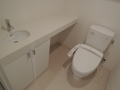 Toilet. Toilet (warm water cleaning toilet seat)