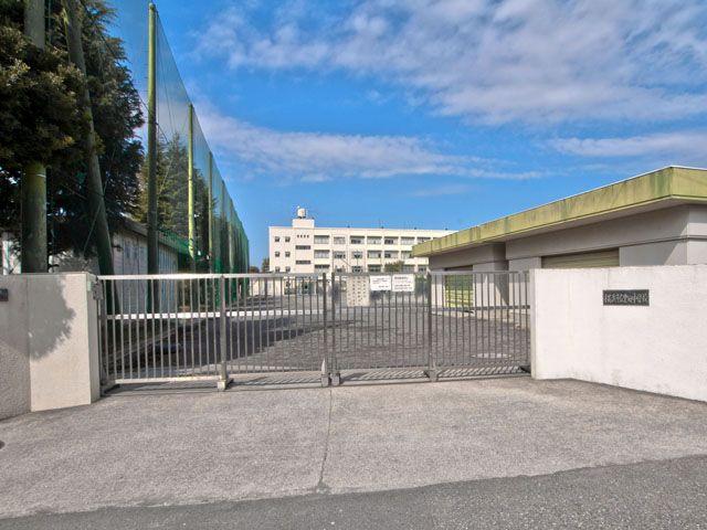 Junior high school. 720m to Yokohama Municipal Toyota Junior High School