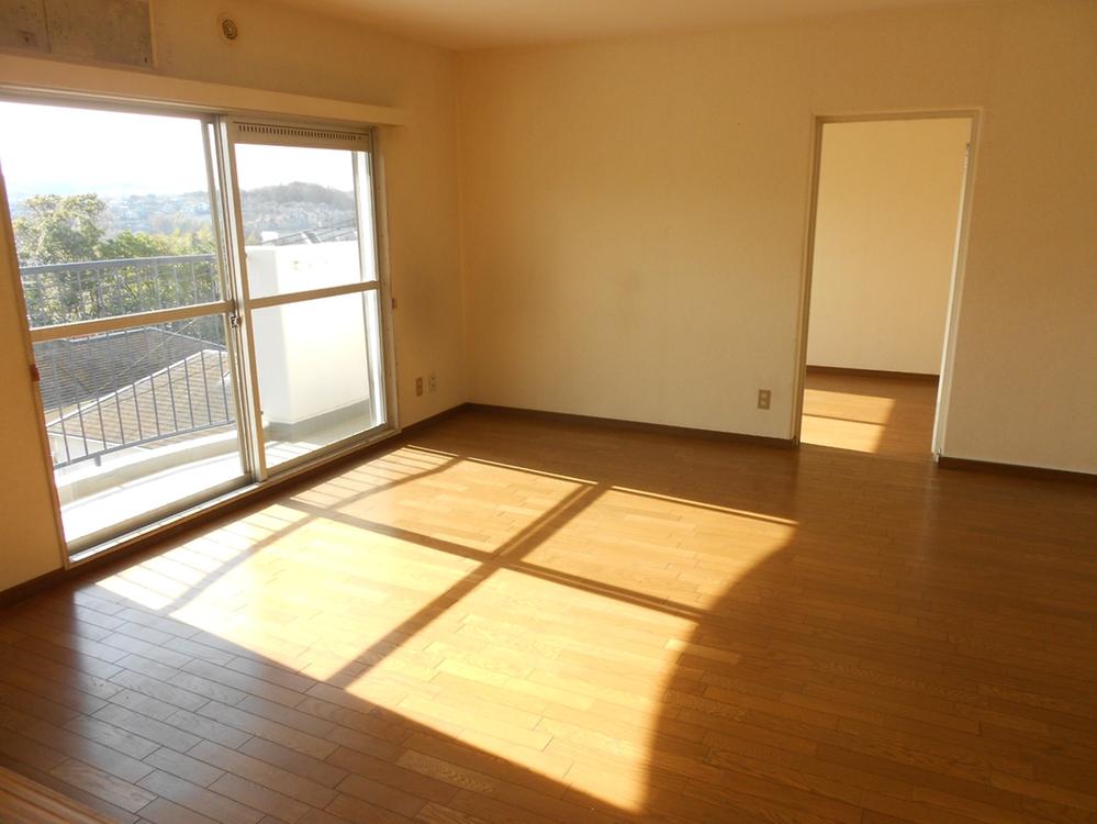 Living. Indoor (12 May 2013) Shooting