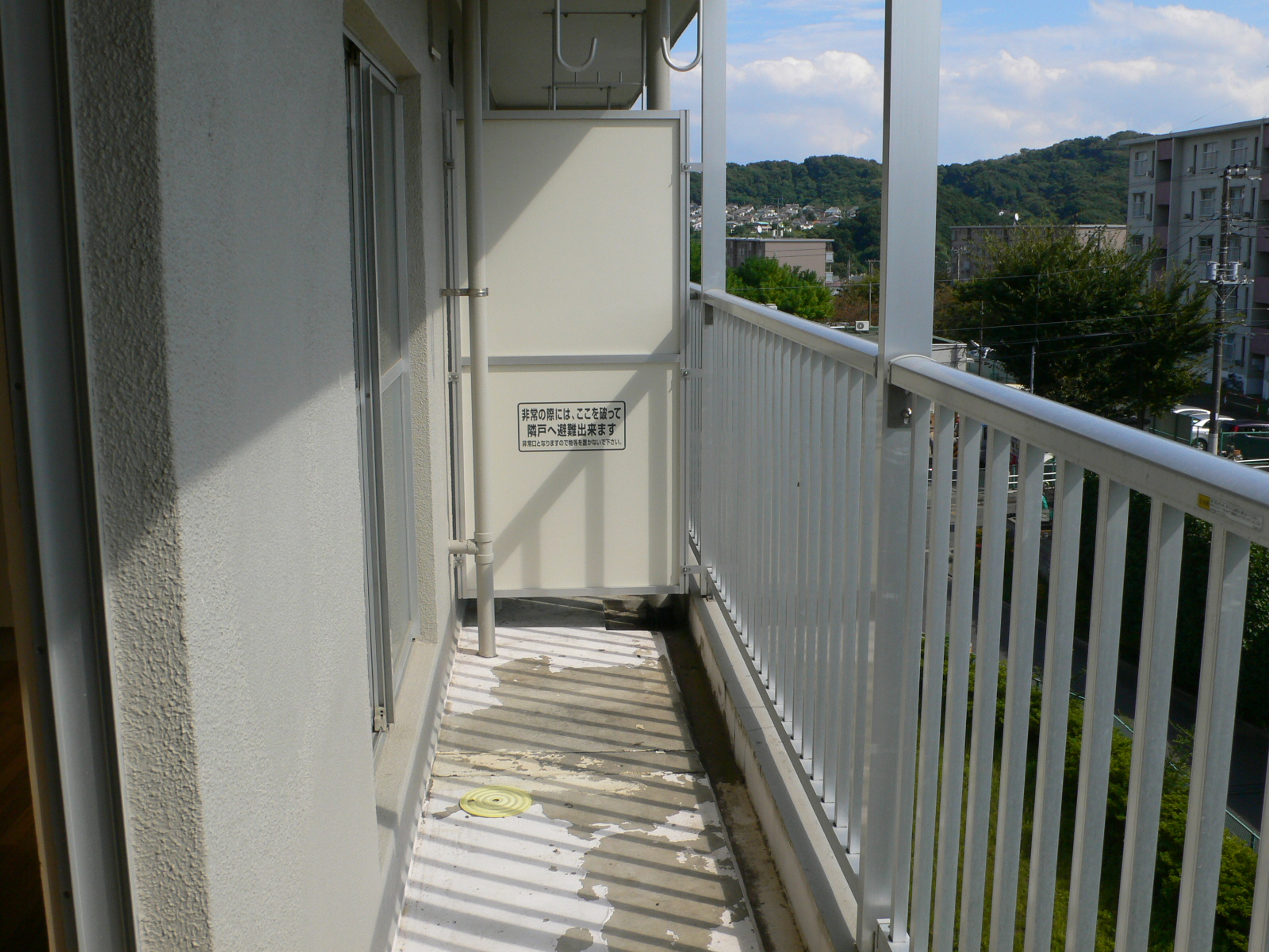 Balcony. Photo is the same type ・ It is another dwelling unit.