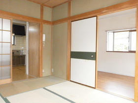 Living and room. Japanese-style room 6 quires ~