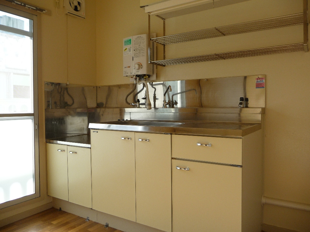 Kitchen. Photo is the same type ・ It is another dwelling unit. 