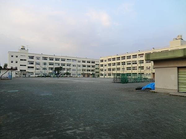 Junior high school. 900m to Yokohama Municipal Toyota Junior High School