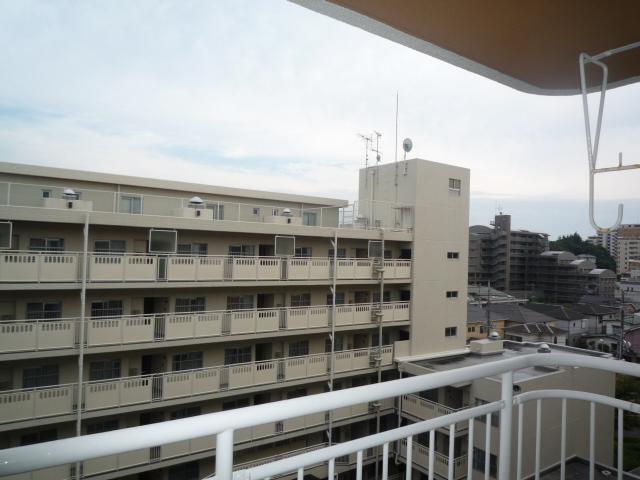 View photos from the dwelling unit. View from the site (November 2013) Shooting