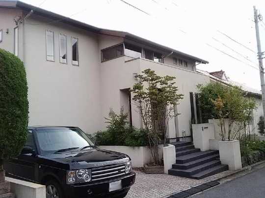 Local appearance photo. December 2005 Built in Sumitomo Forestry construction of custom home