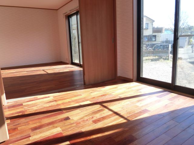 Living and room. Bright Western-style.