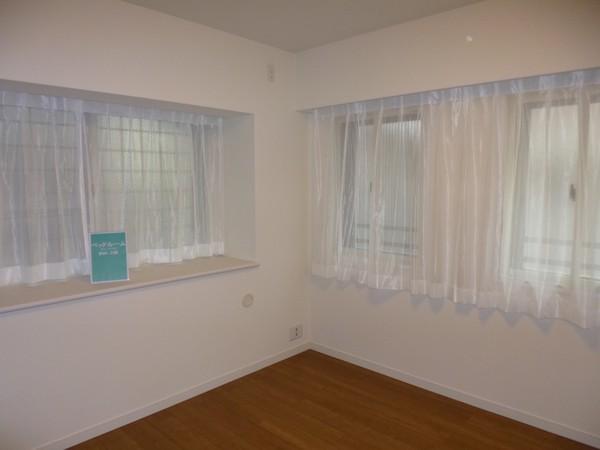 Non-living room. Western-style 6.2 Pledge Two-sided lighting