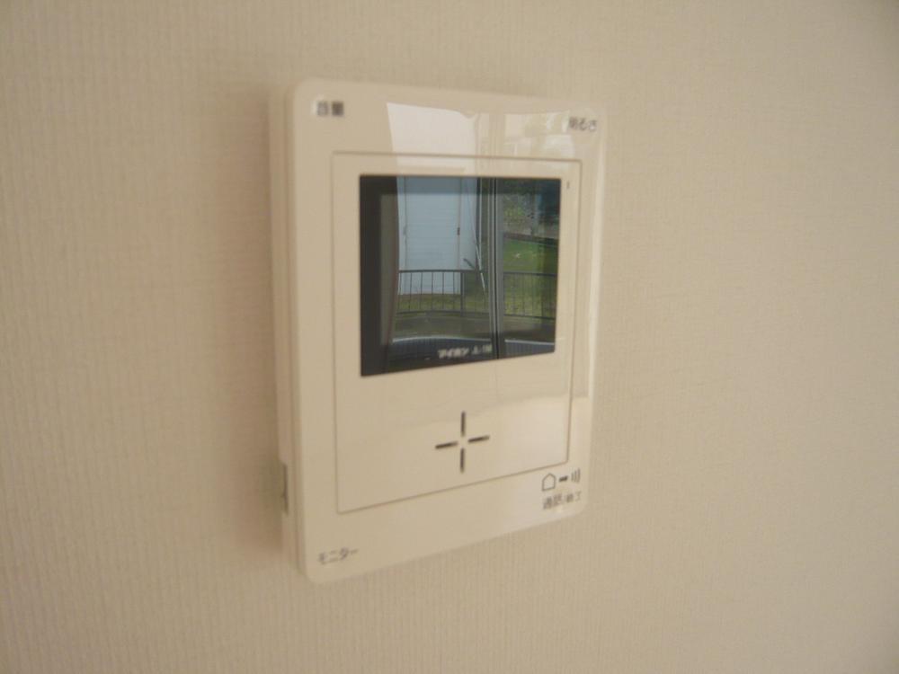 Same specifications photos (Other introspection). Adopt the intercom with color monitor.