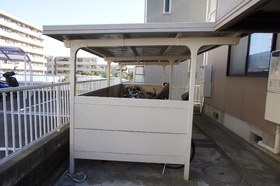 Building appearance. Bicycle-parking space