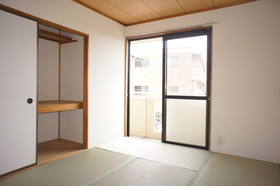 Living and room. Japanese-style room 6 quires