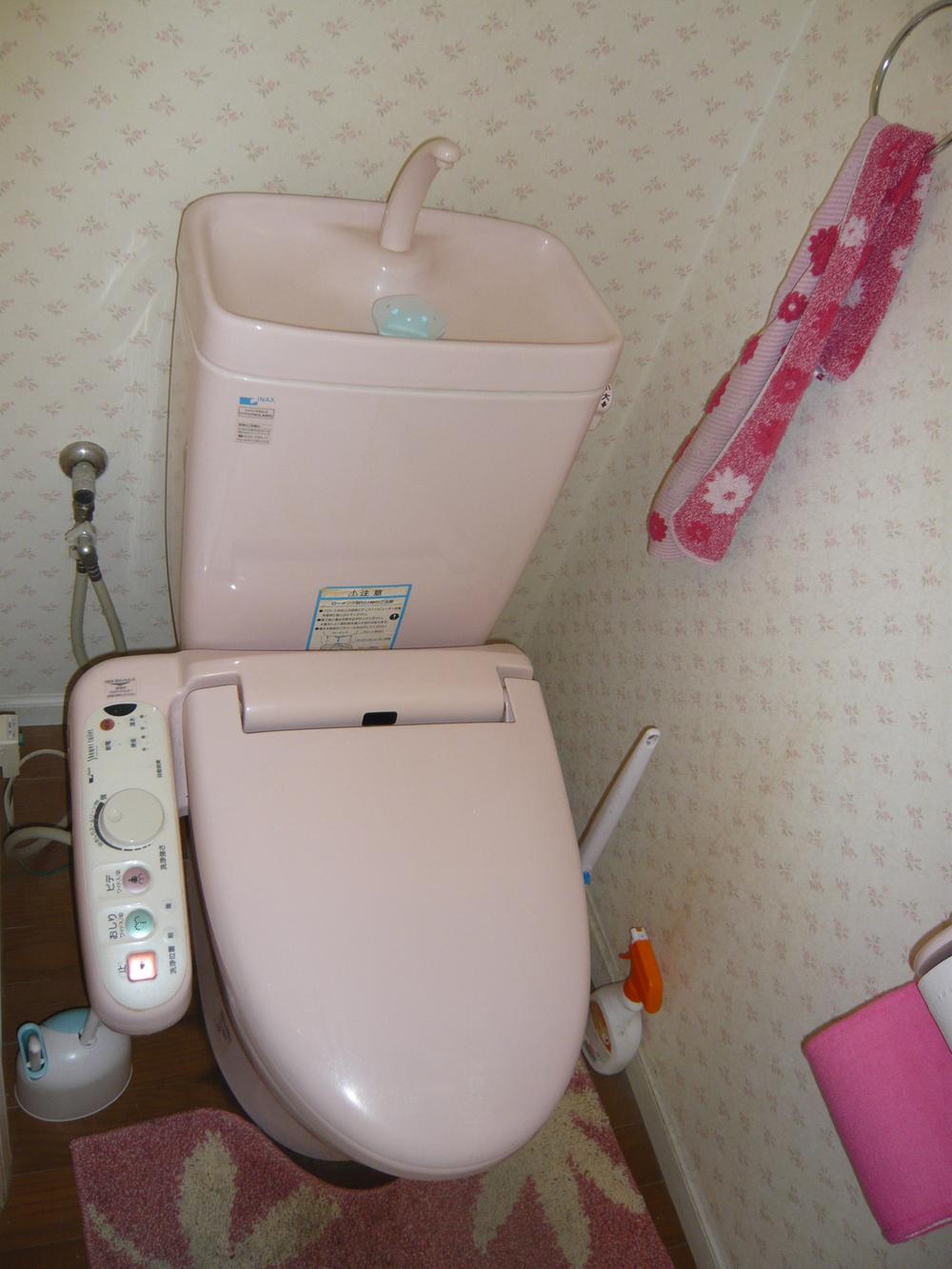 Toilet. First floor of the toilet with a bidet
