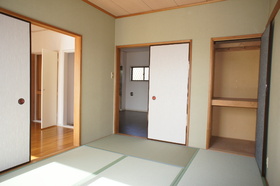 Living and room. Japanese-style room 6 quires