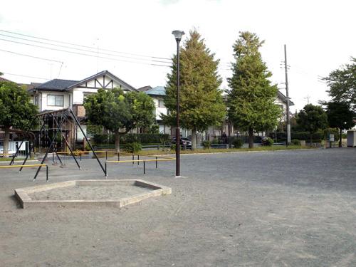 park. Higashino second park: 1 minute walk 4m (162 ・ 163 city blocks)
