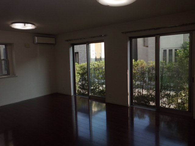 Living and room