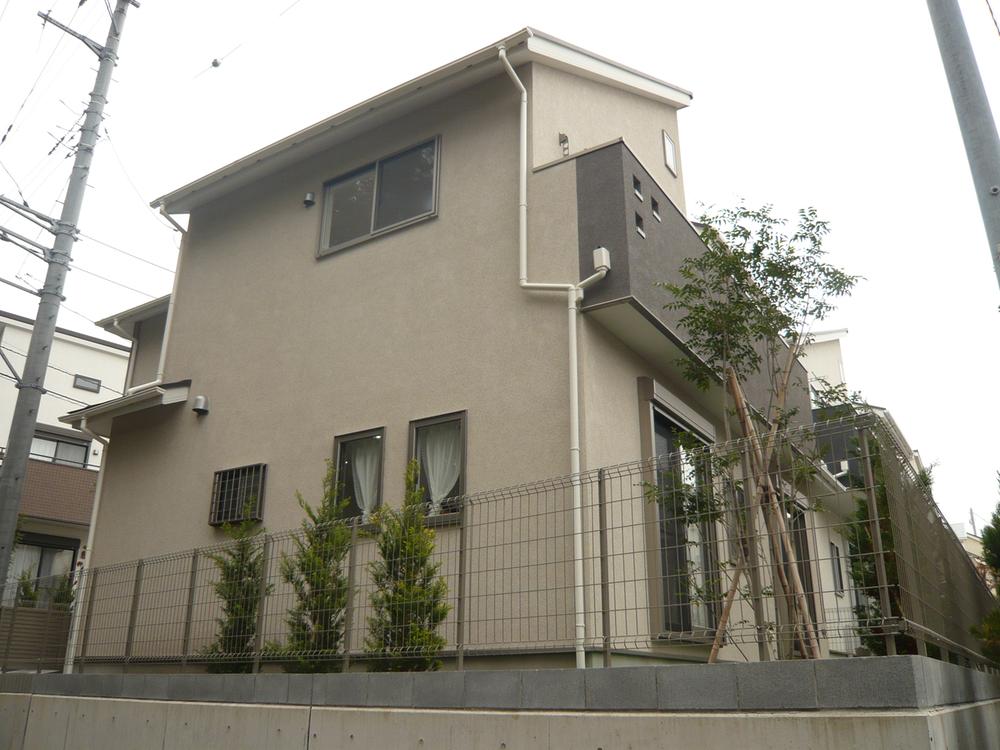 Local appearance photo. Exterior Photos from the balcony side. 