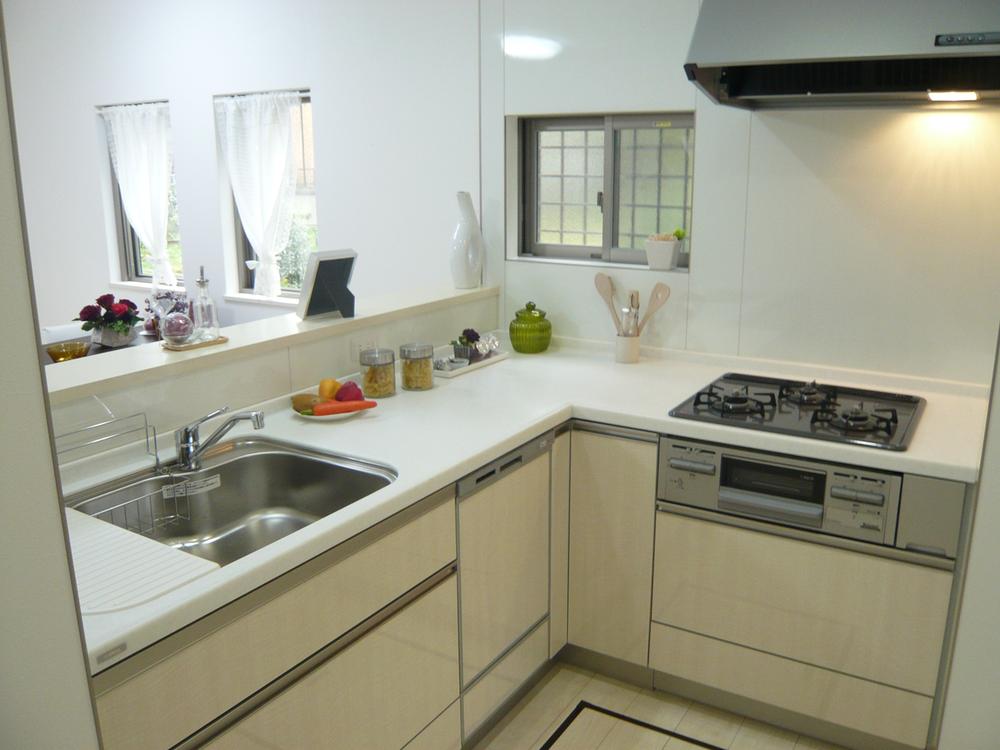 Kitchen. L-shaped kitchen is widely also cooking Hakadori likely ☆ 