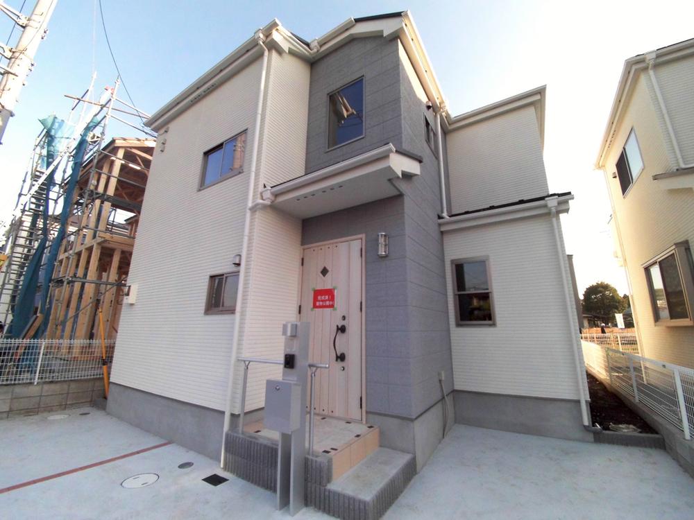 Local appearance photo. 4 Building Exterior Photos