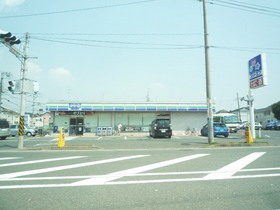 Convenience store. Three F until the (convenience store) 540m