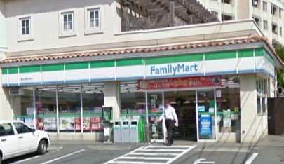 Convenience store. 956m to Family Mart (convenience store)