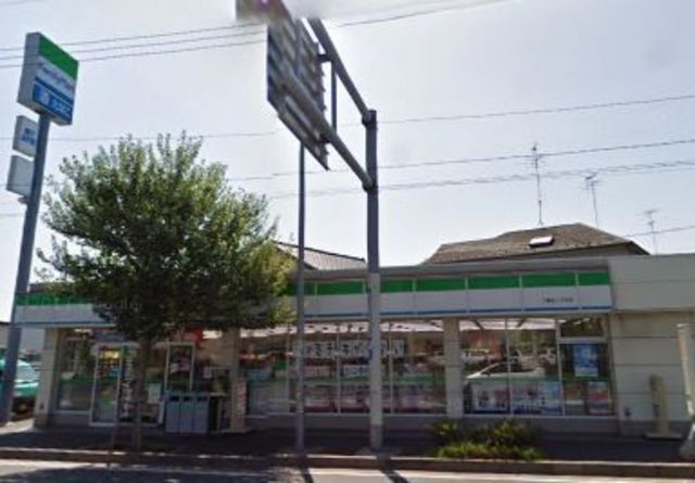 Convenience store. 631m to Family Mart (convenience store)
