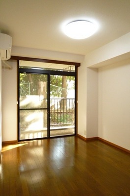 Living and room