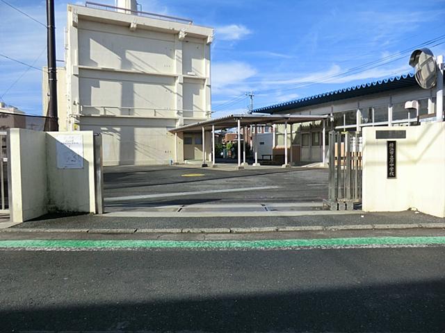 Junior high school. 1262m to Yokohama City Tachihara junior high school