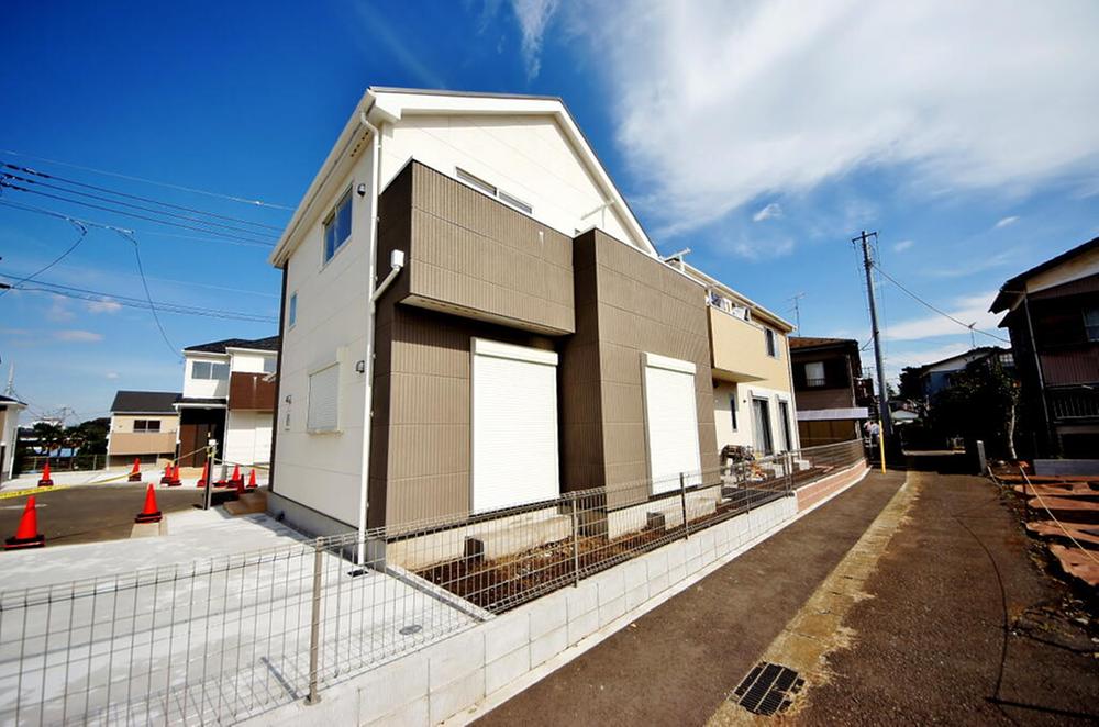 Local appearance photo