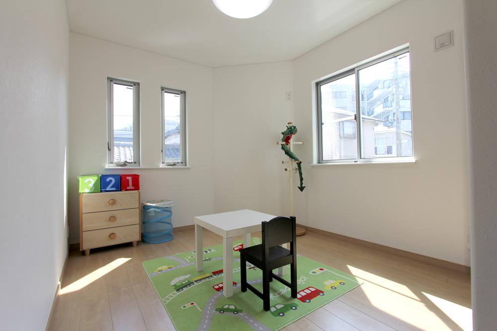 Same specifications photos (Other introspection). Same specifications (October 2013) Shooting