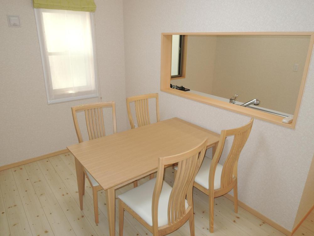 Non-living room. Dining (model house building)