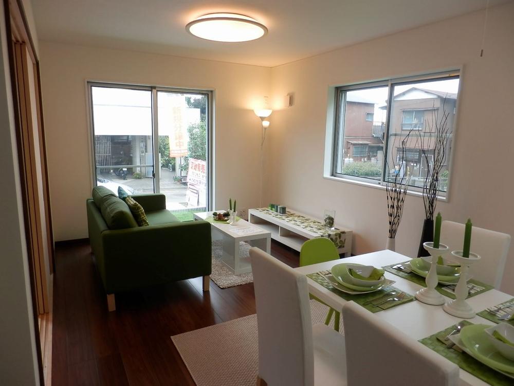 Living. Living (09 May 2013) Shooting