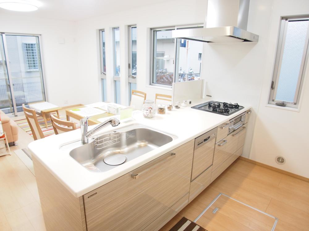 Same specifications photo (kitchen). Sold, kitchen